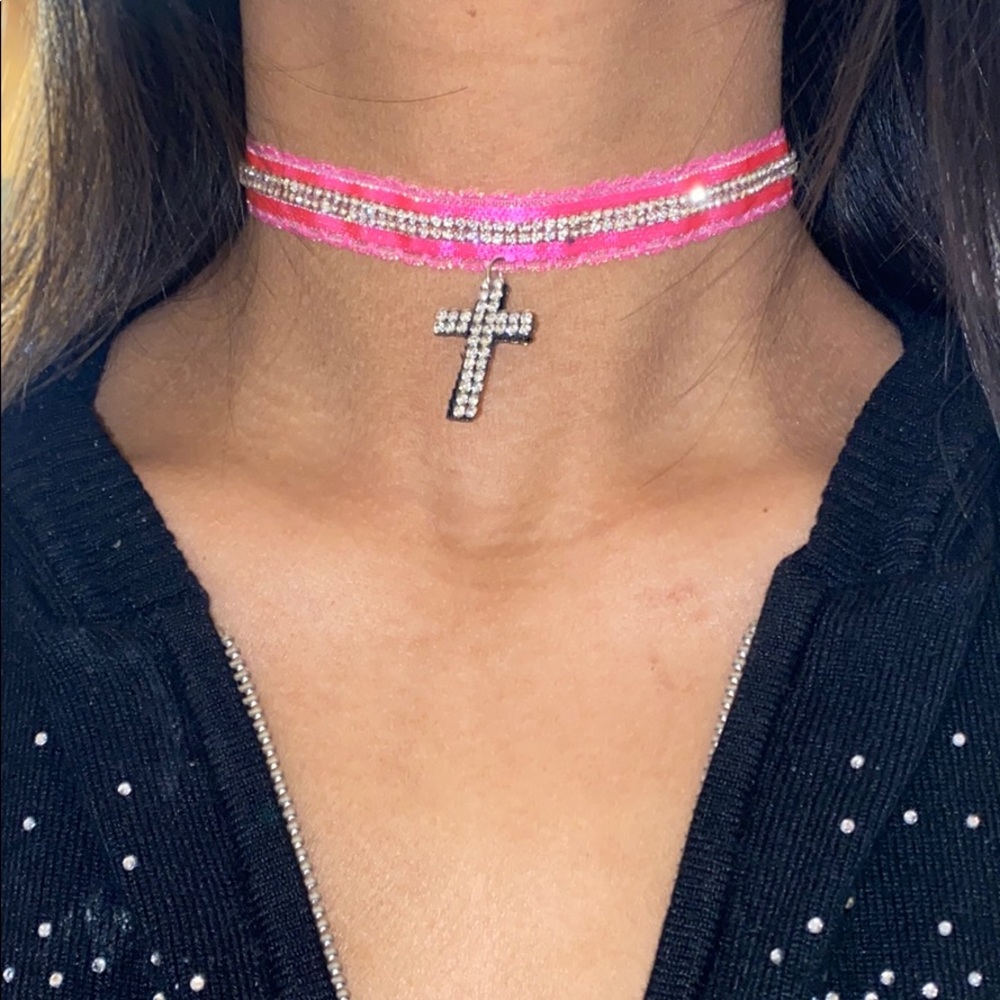 Pink Diamond Lace Choker 🖤